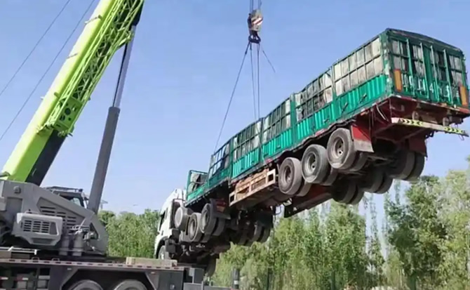 围场道路脱困救援案例